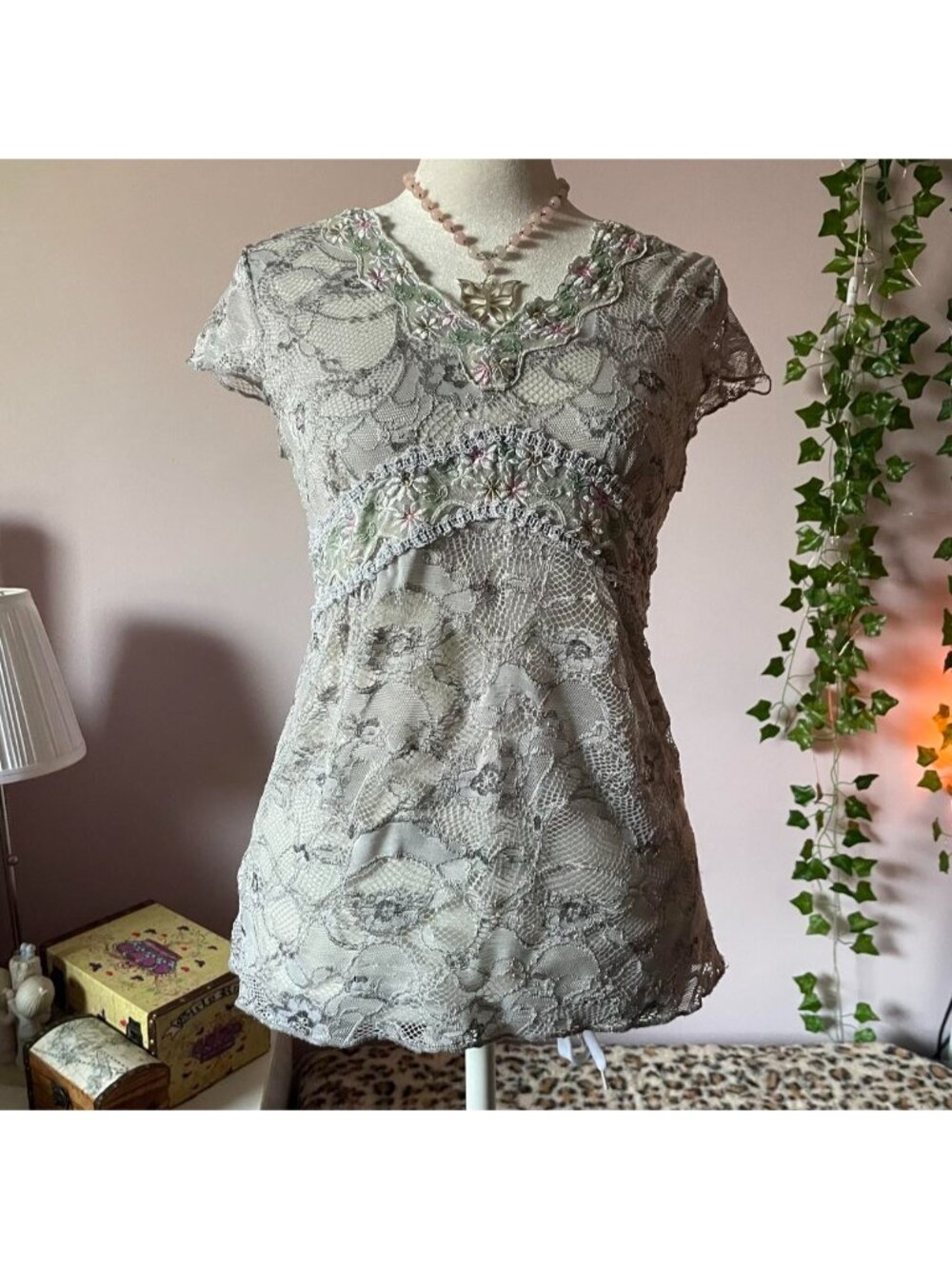 Y2K fairycore lacy blouse with floral embroidery